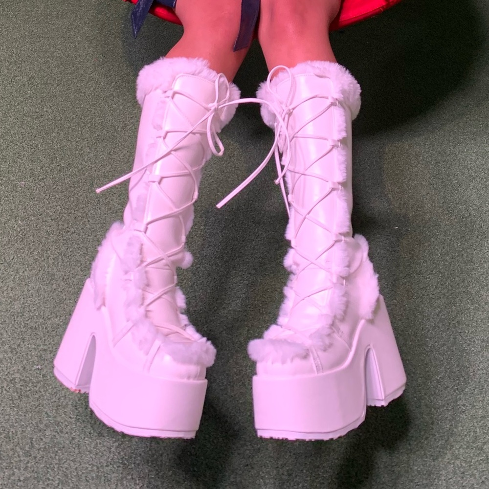 Size 9; Lace-Up Knee High Boot Featuring Faux Fur Trim Detail WHITE